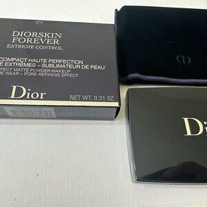 DIOR DIORSKIN FOREVER EXTREME CONTROL COMPACT DARK BROWN 070 0.31 OZ MATTE